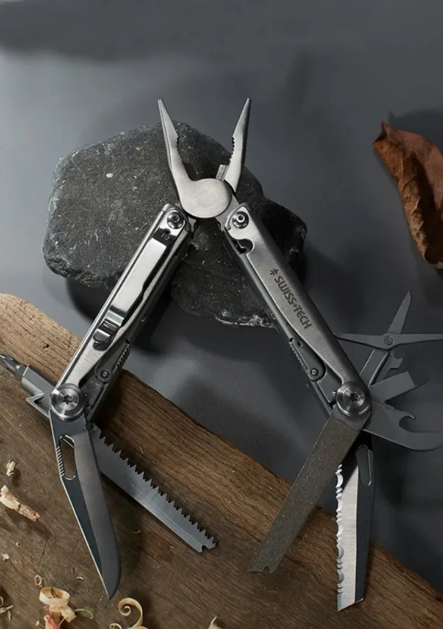 Swiss+Tech 18-in-1 Multitool Pliers