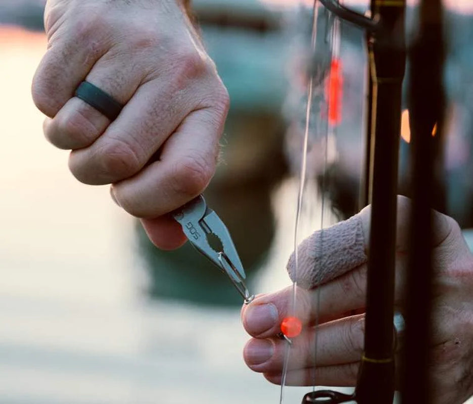 SOG Powerpint 18-in-1 Mini Multitool Pliers