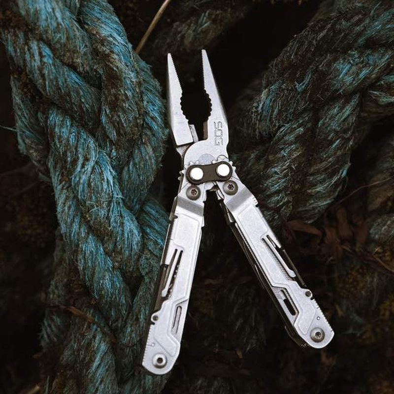 SOG Powerpint 18-in-1 Mini Multitool Pliers